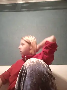 Snapshot of Gussie_Bridie chatting on January 2025 03:19:01 PM Gussie Bridie online show from January 2025 03:19:01 PM