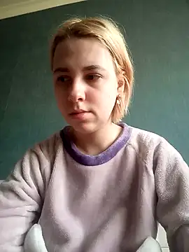 Snapshot of Gussie_Bridie chatting on February 2025 07:20:01 AM Gussie Bridie online show from February 2025 07:20:01 AM