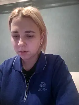 Snapshot of Gussie_Bridie chatting on February 2025 02:38:02 PM Gussie Bridie online show from February 2025 02:38:02 PM