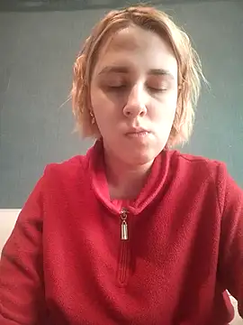 Snapshot of Gussie_Bridie chatting on February 2025 01:20:01 PM Gussie Bridie online show from February 2025 01:20:01 PM
