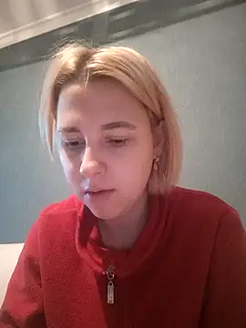Snapshot of Gussie_Bridie chatting on February 2025 02:32:01 PM Gussie Bridie online show from February 2025 02:32:01 PM