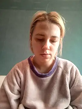 Snapshot of Gussie_Bridie chatting on March 2025 09:21:01 AM Gussie Bridie online show from March 2025 09:21:01 AM