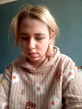 Snapshot of Gussie_Bridie chatting on March 2025 10:24:02 AM Gussie Bridie online show from March 2025 10:24:02 AM