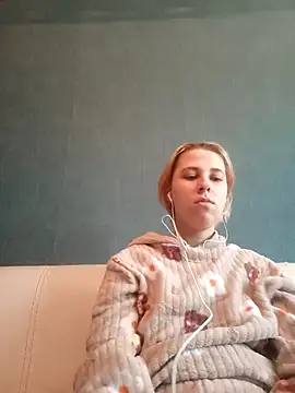 Snapshot of Gussie_Bridie chatting on March 2025 03:02:02 PM Gussie Bridie online show from March 2025 03:02:02 PM