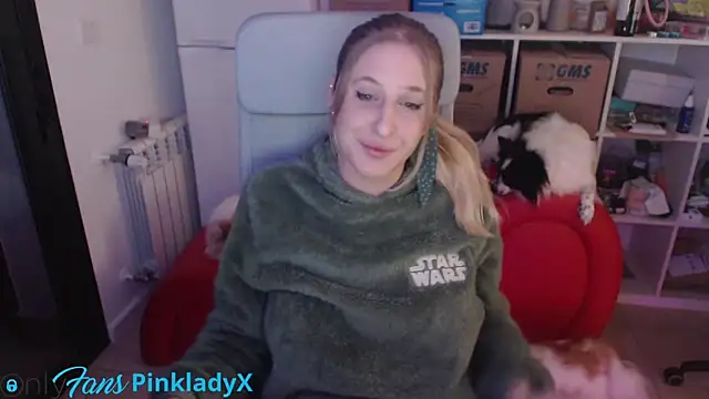 Snapshot of Pinkyladyxxx chatting on February 2025 12:51:02 AM Pinkyladyxxx online show from February 2025 12:51:02 AM