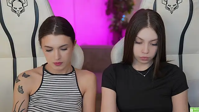 Snapshot of Britney054 chatting on February 2025 02:15:02 PM Britney054 online show from February 2025 02:15:02 PM