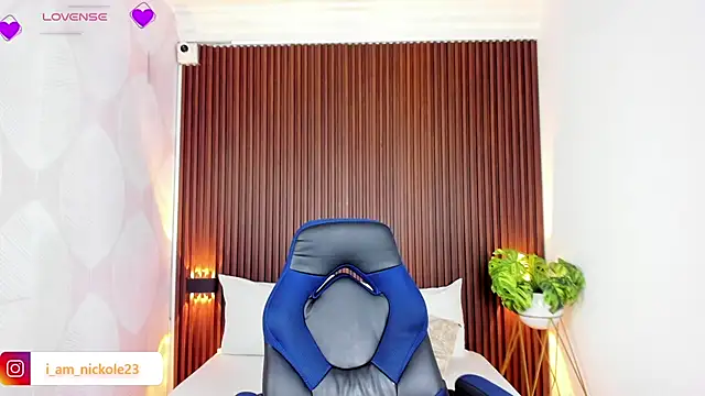 nicky peyton online show from January 2025 06:35:02 AM