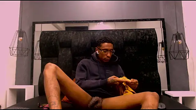 Jose Smoke online show from September 2025 03:02:01 PM