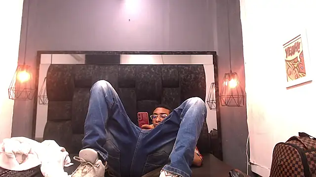 Jose Smoke online show from October 2025 03:36:02 AM