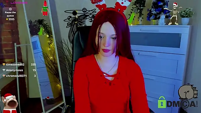 Snapshot of Alina_Mills chatting on December 2024 06:30:02 PM Alina Mills online show from December 2024 06:30:02 PM