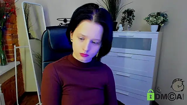 Snapshot of Alina_Mills chatting on January 2025 03:00:02 PM Alina Mills online show from January 2025 03:00:02 PM