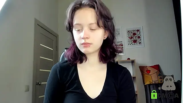 Alina Mills online show from December 2025 08:07:02 AM