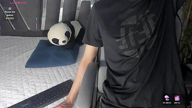 Snapshot of Black_Rose2 chatting on October 2025 11:51:02 AM Black Rose2 online show from October 2025 11:51:02 AM