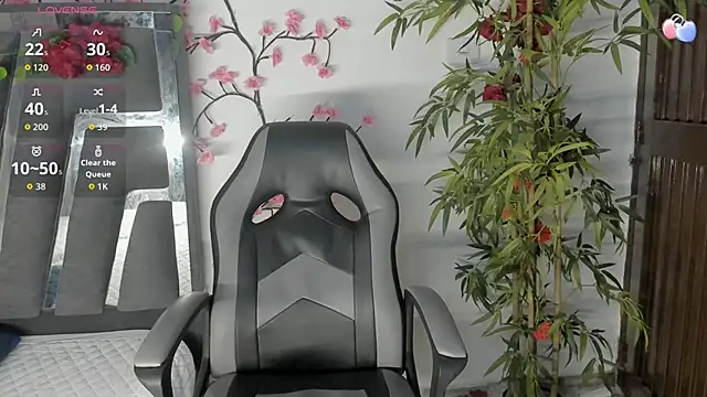 Snapshot of Black_Rose2 chatting on October 2025 11:27:01 AM Black Rose2 online show from October 2025 11:27:01 AM