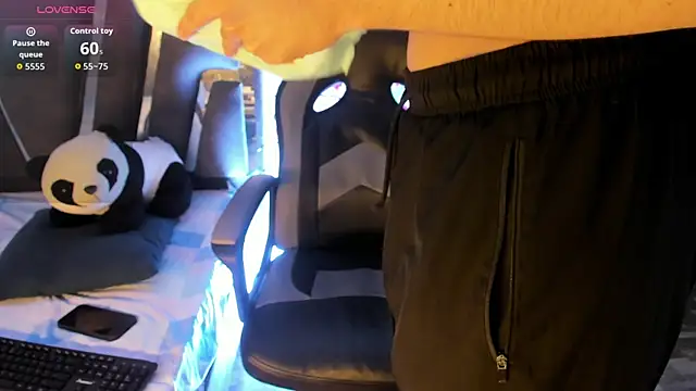 Snapshot of Black_Rose2 chatting on November 2025 11:21:01 AM Black Rose2 online show from November 2025 11:21:01 AM