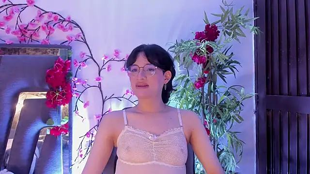 Snapshot of Black_Rose2 chatting on November 2025 12:15:02 PM Black Rose2 online show from November 2025 12:15:02 PM