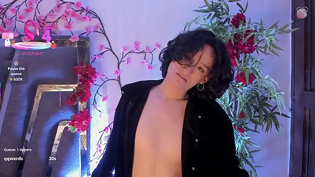 Snapshot of Black_Rose2 chatting on November 2025 12:29:02 PM Black Rose2 online show from November 2025 12:29:02 PM