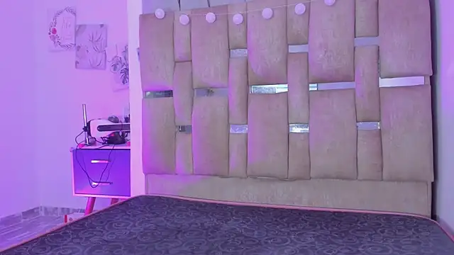 Snapshot of Black_Rose2 chatting on December 2025 11:17:01 AM Black Rose2 online show from December 2025 11:17:01 AM