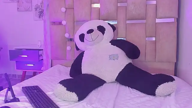 Snapshot of Black_Rose2 chatting on January 2026 12:08:02 PM Black Rose2 online show from January 2026 12:08:02 PM