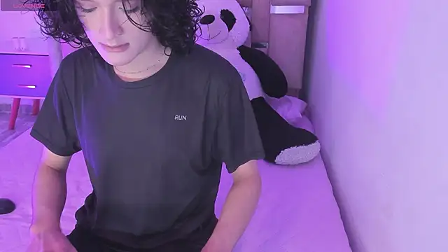 Snapshot of Black_Rose2 chatting on February 2026 11:33:01 AM Black Rose2 online show from February 2026 11:33:01 AM