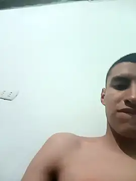 Snapshot of Rogersmit2 chatting on January 2025 03:29:02 AM Rogersmit2 online show from January 2025 03:29:02 AM