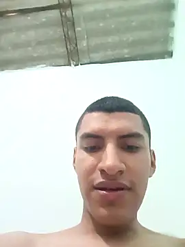 Snapshot of Rogersmit2 chatting on February 2025 03:58:01 PM Rogersmit2 online show from February 2025 03:58:01 PM