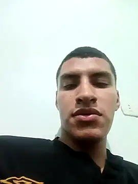 Snapshot of Rogersmit2 chatting on September 2025 12:10:02 AM Rogersmit2 online show from September 2025 12:10:02 AM