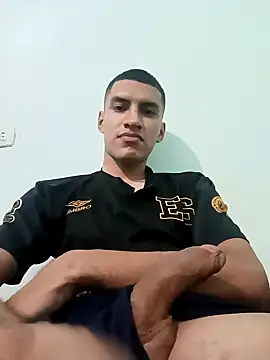 Snapshot of Rogersmit2 chatting on September 2025 01:17:01 AM Rogersmit2 online show from September 2025 01:17:01 AM