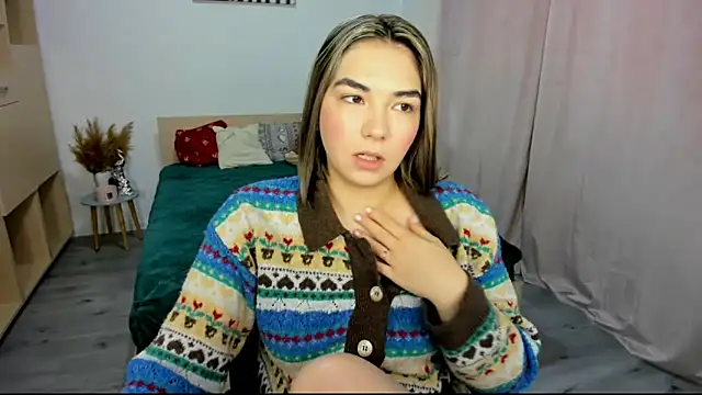 Alexa Dolly12 online show from December 2025 08:08:01 AM