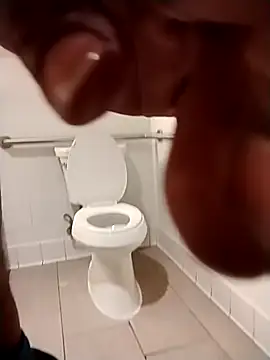 freakzmexx online show from February 2026 01:48:02 AM