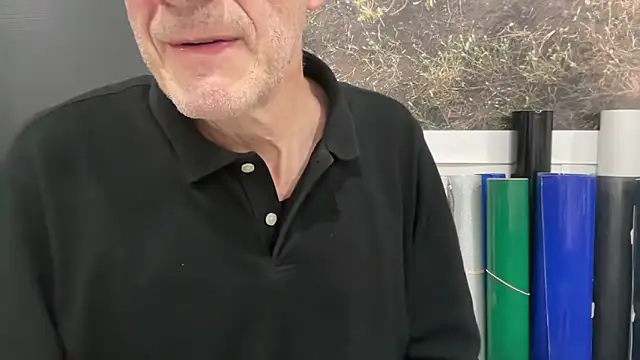 Snapshot of tauromolo chatting on February 2026 01:11:01 AM tauromolo online show from February 2026 01:11:01 AM