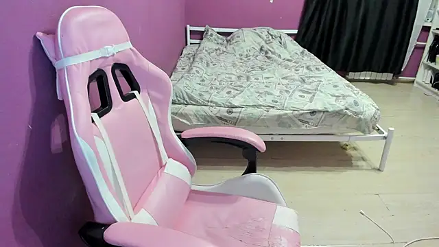 Lika8234 online show from April 2026 07:03:02 PM