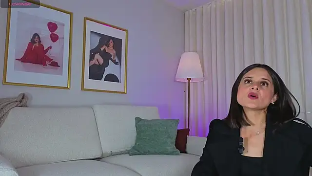 Alice milf  online show from May 2026 06:24:01 PM