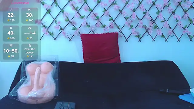 Snapshot of tiffany_gomez9 chatting on October 2025 02:40:01 PM tiffany gomez9 online show from October 2025 02:40:01 PM