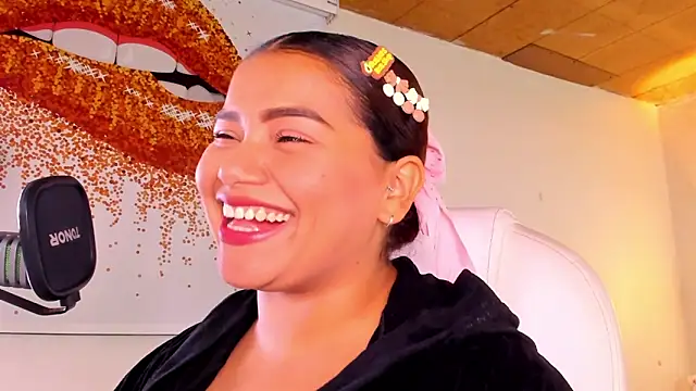 loly marce online show from March 2025 09:09:02 PM