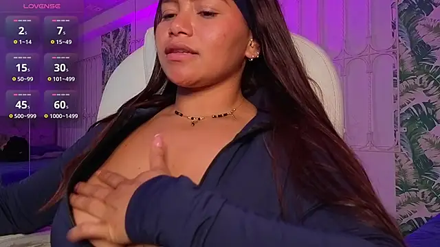 loly marce online show from May 2026 07:56:02 PM