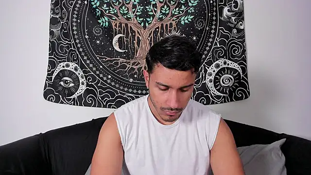 JayMarcos  online show from November 2025 05:09:01 PM