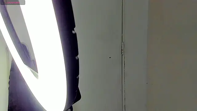 emma-hiill online show from December 2024 03:10:01 PM