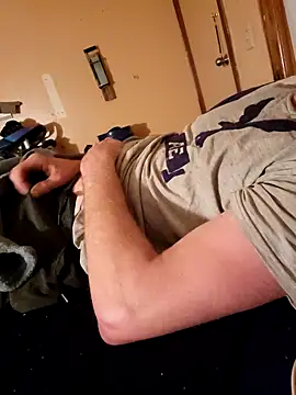 Snapshot of BigDDave6979 chatting on December 2024 05:15:01 AM BigDDave6979 online show from December 2024 05:15:01 AM