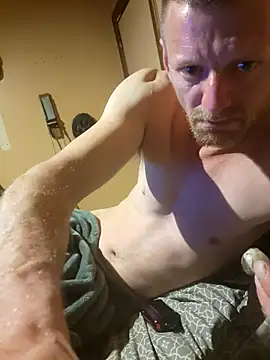 Snapshot of BigDDave6979 chatting on February 2025 03:37:01 AM BigDDave6979 online show from February 2025 03:37:01 AM