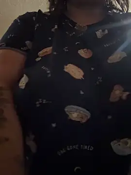 lairarose online show from November 2025 10:01:02 PM