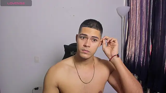 Iamdylan777 online show from February 2026 01:21:02 PM