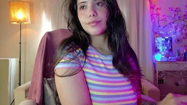 AllisonCatUwU online show from June 2026 04:05:02 PM