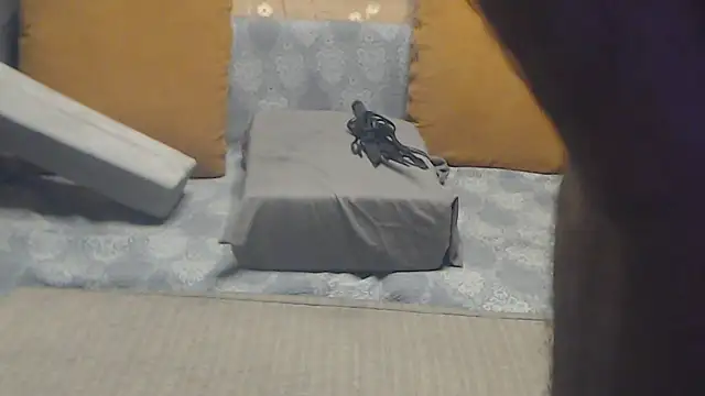 Snapshot of elenigreece chatting on March 2025 05:50:01 PM elenigreece online show from March 2025 05:50:01 PM