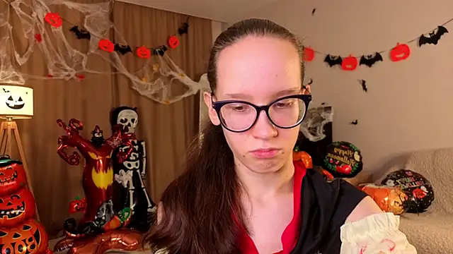 BettyBrowni online show from October 2025 04:08:02 PM