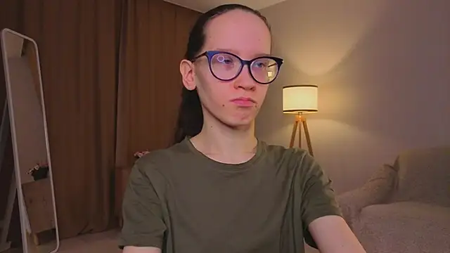 BettyBrowni online show from March 2026 04:12:02 PM