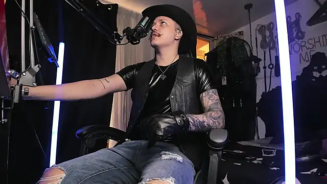 allanhurtss online show from December 2024 03:59:01 PM