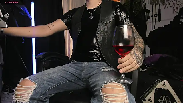 allanhurtss online show from December 2024 09:22:01 PM