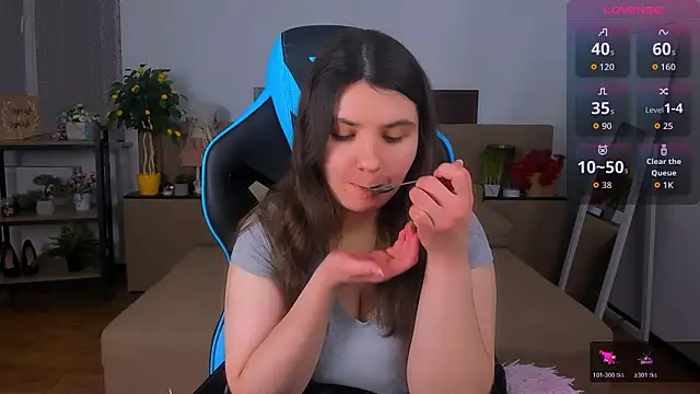 Viola  Shy online show from February 2026 09:20:01 PM