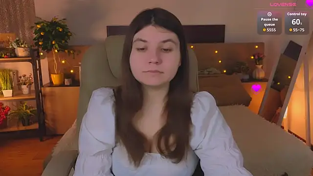 Viola  Shy online show from April 2026 08:21:01 PM